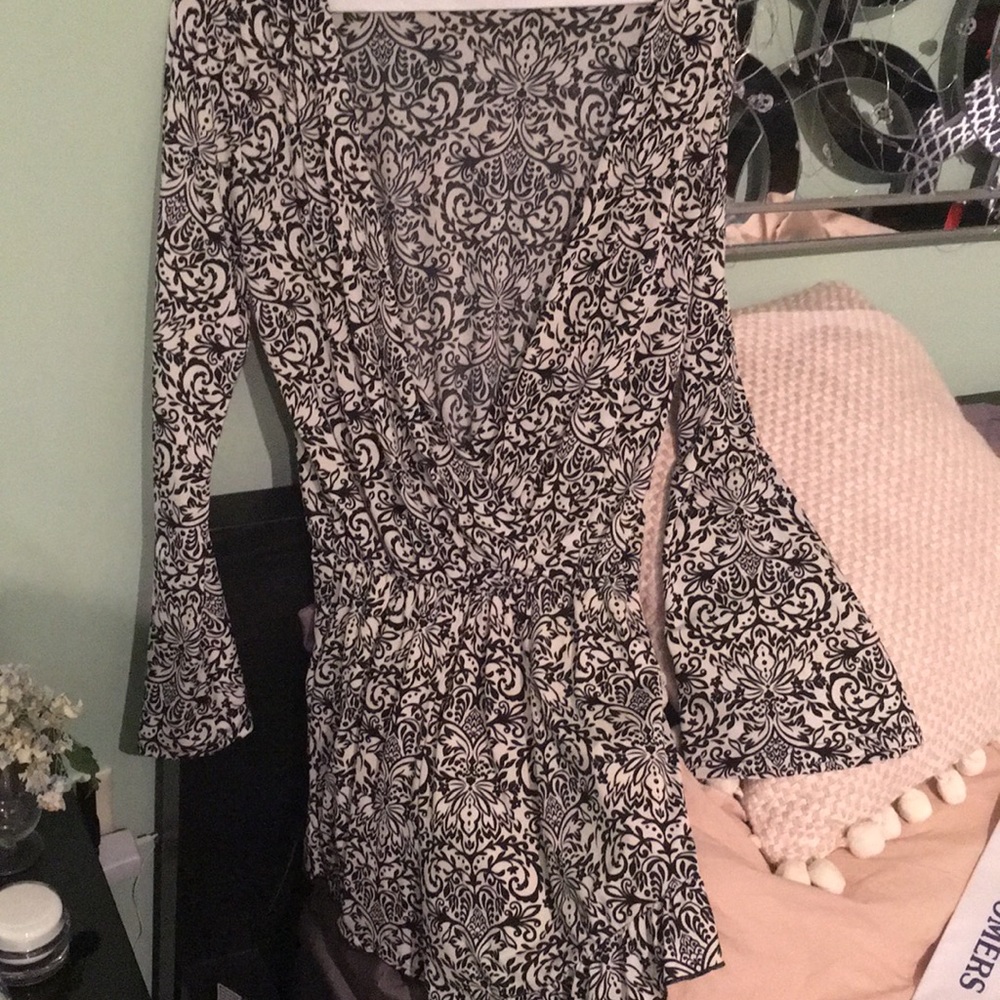 Low neck romper